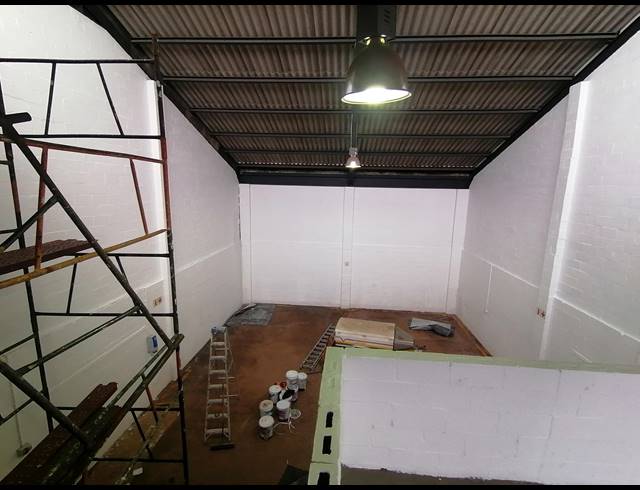 186M² WAREHOUSE TO LET IN BLACKHEATH INDUSTRIAL